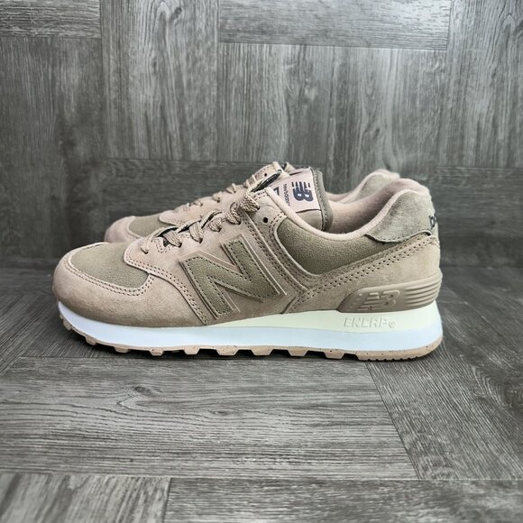 New Balance 574 Women's size 6 Mushroom Suede Running Shoes WL574HI2 - Picture 2 of 8